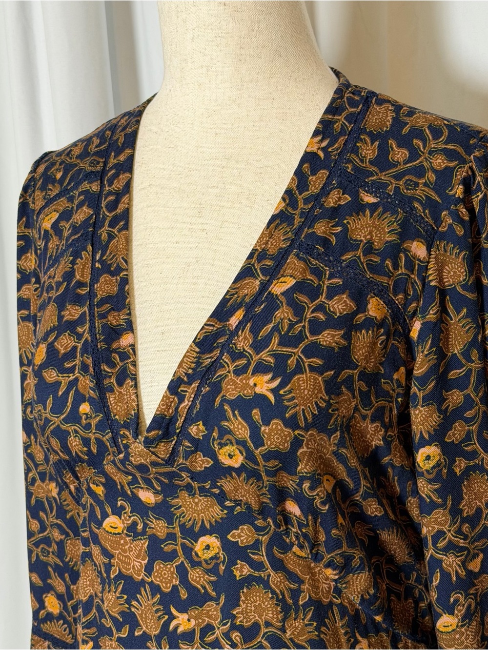 Xirena Charly Goldenrod Floral Midi Dress NWT XS Boho Long Sleeve - Picture 8 of 16
